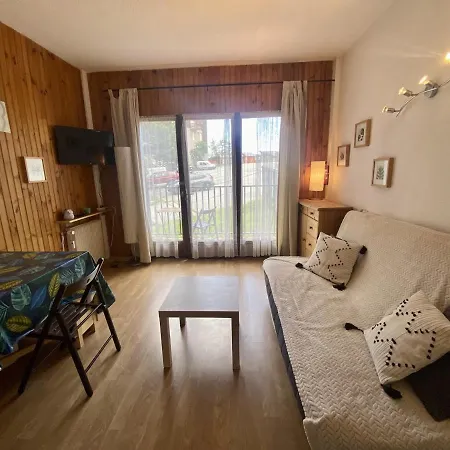 Les - Studio Cabine Avec Balcon, Ascenseur Et Parking - 4 Pers - Fr-1-758-4 *